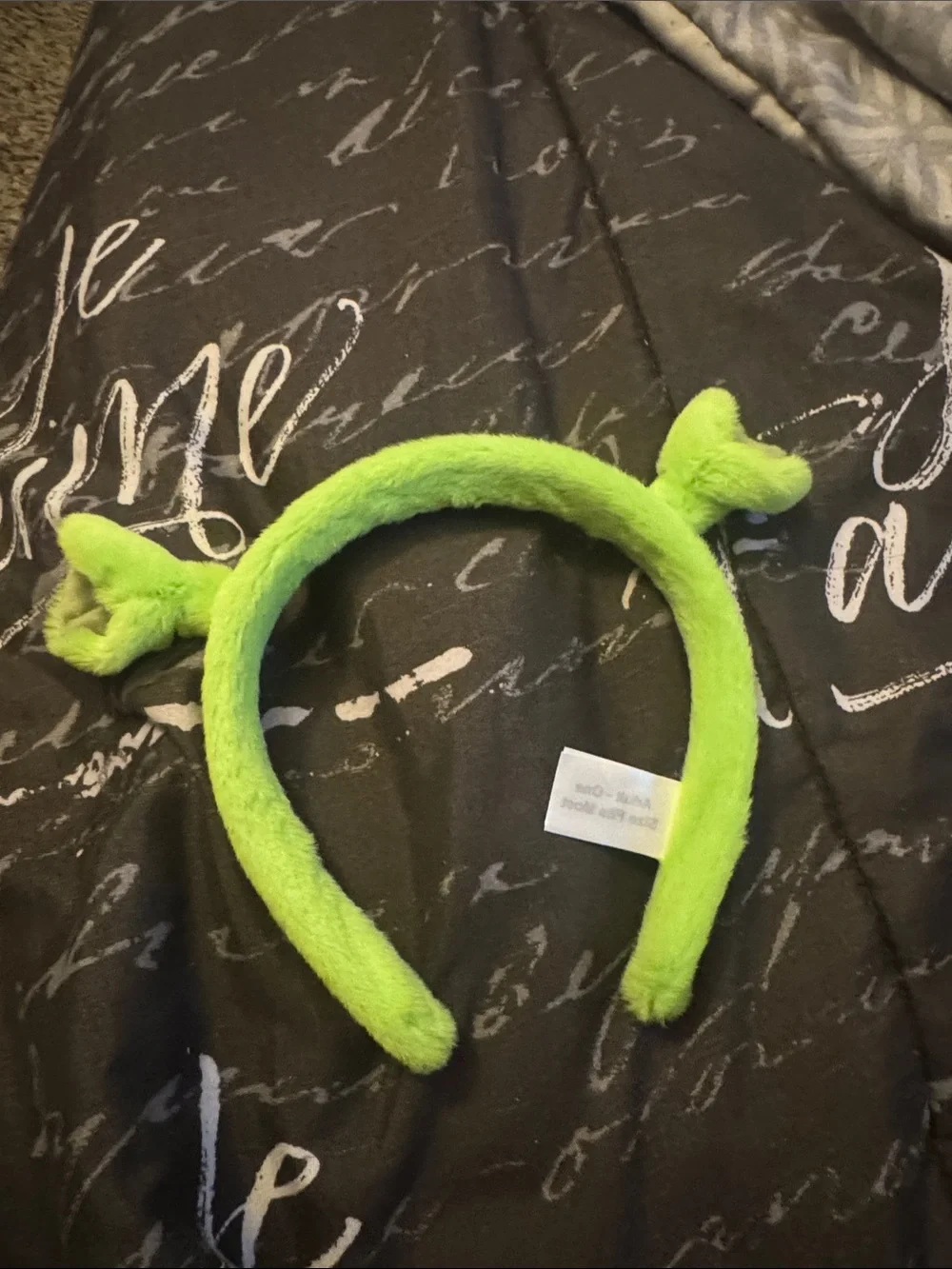 UNIVERSAL STUDIOS SHREK EAR PLUSH HEADBAND NEW WITH TAG